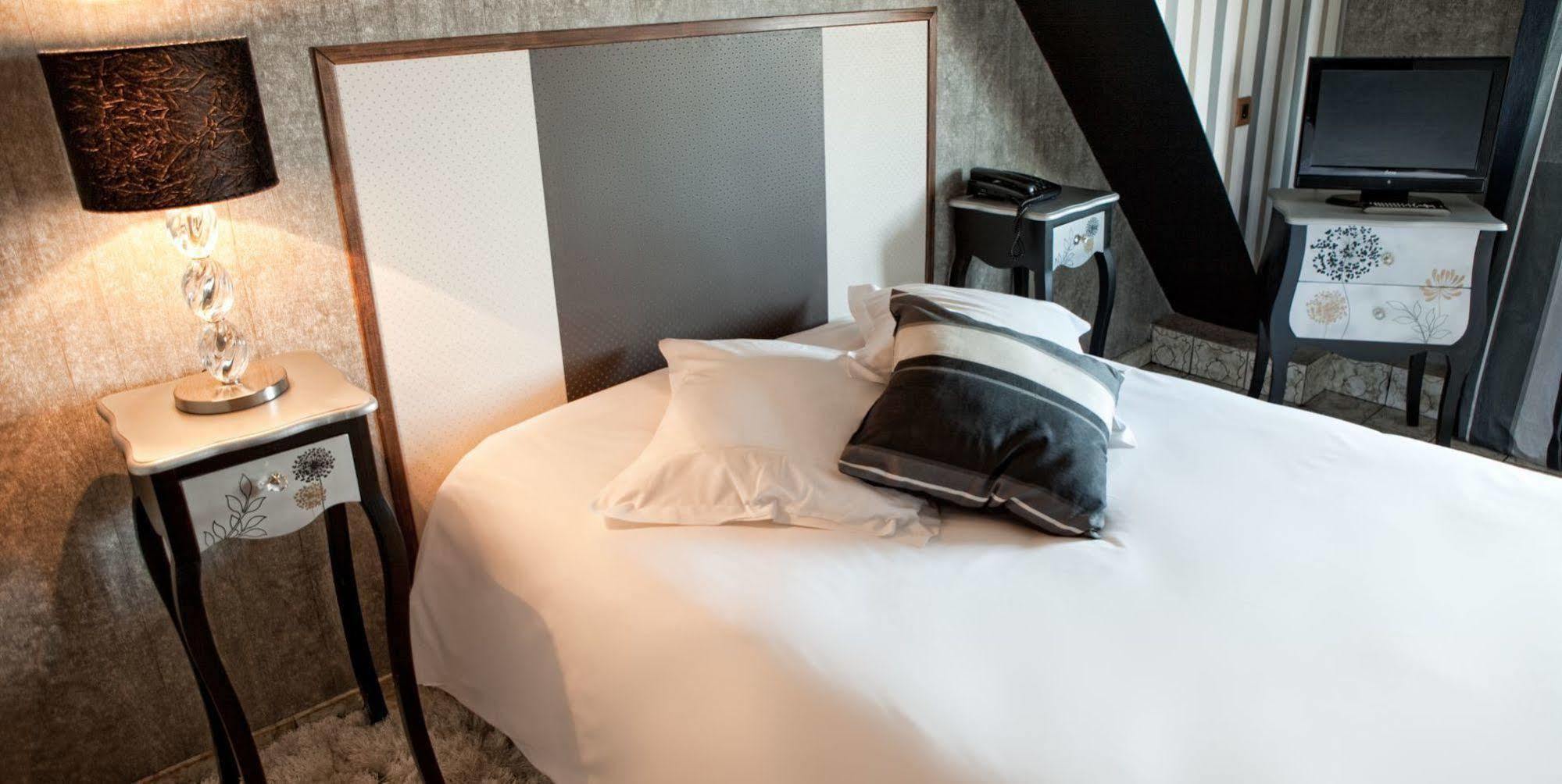 Hotel Majuscule 셀레스탓 외부 사진